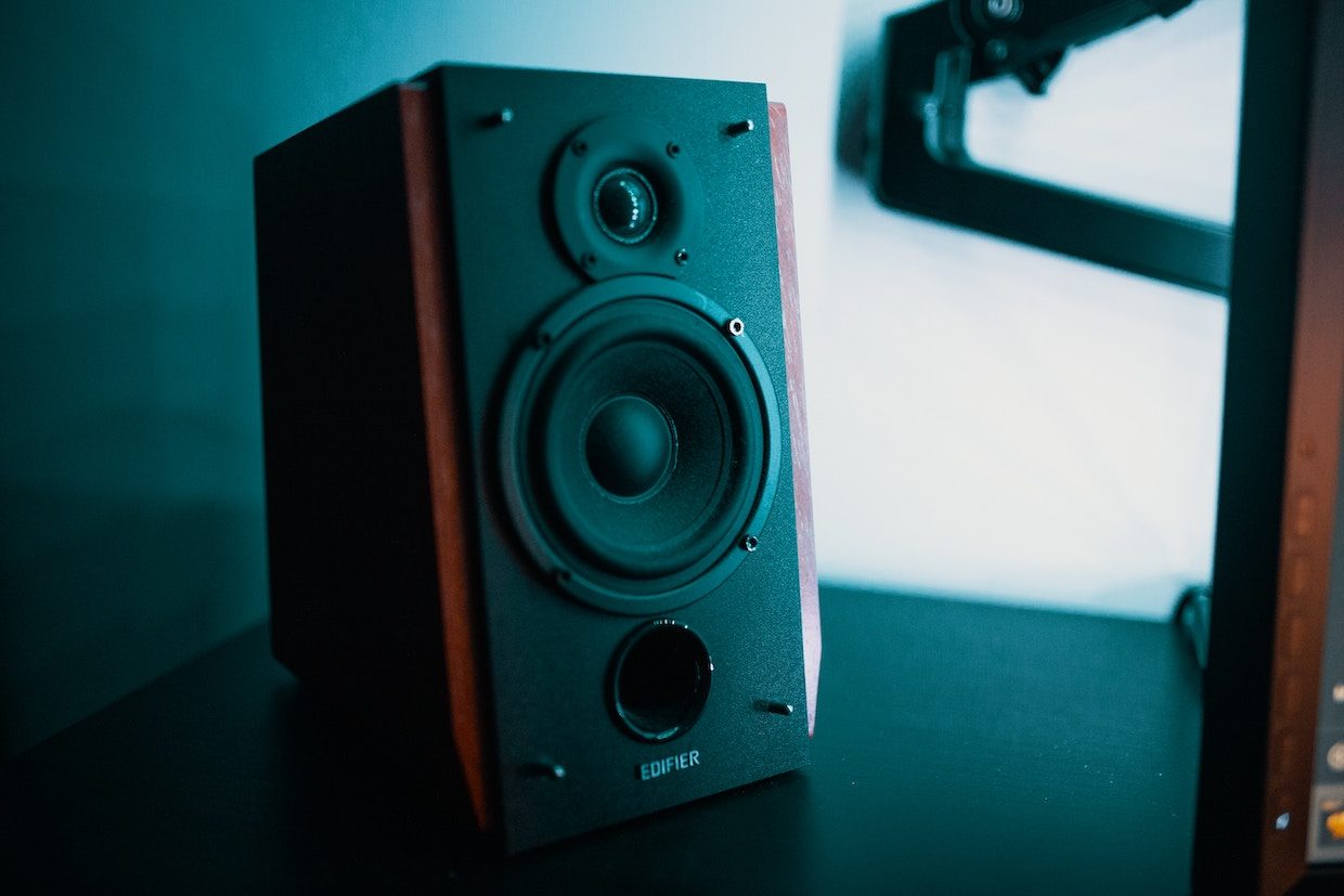 Best Bookshelf Speakers under 200